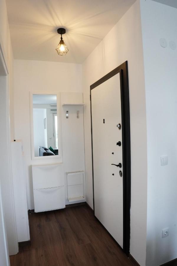 Royal Apartmani Kladovo Esterno foto